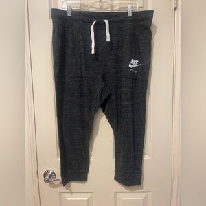 Nike women’s  Charcoal Joggers with White Accents NWOT